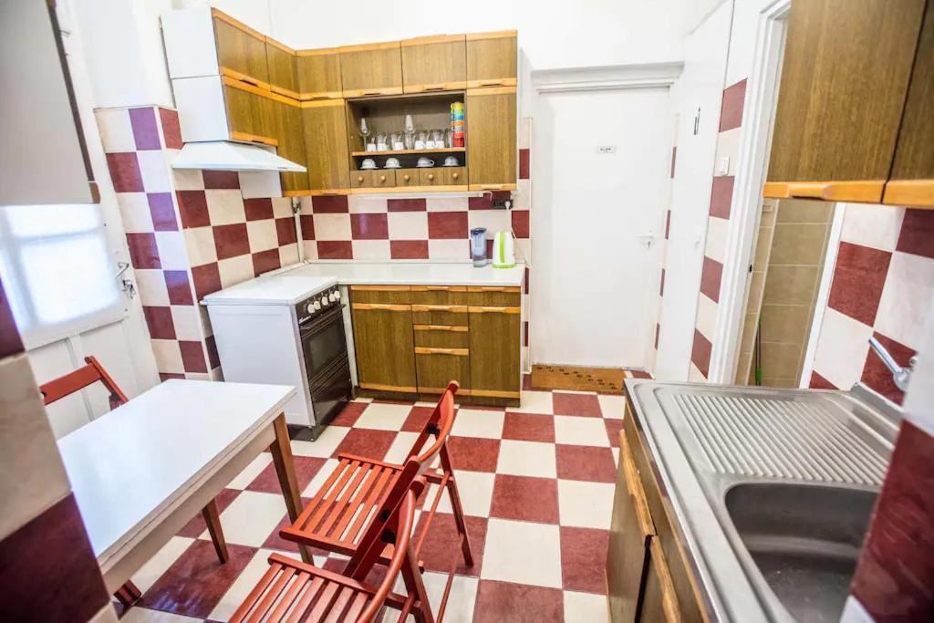 Center Apartment 5 Private Room For 19 People Budapest Eksteriør billede