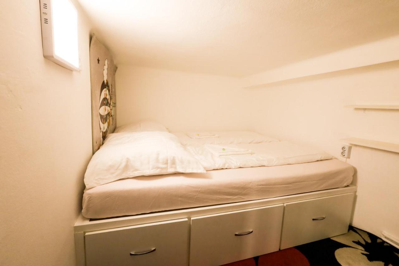 Center Apartment 5 Private Room For 19 People Budapest Eksteriør billede
