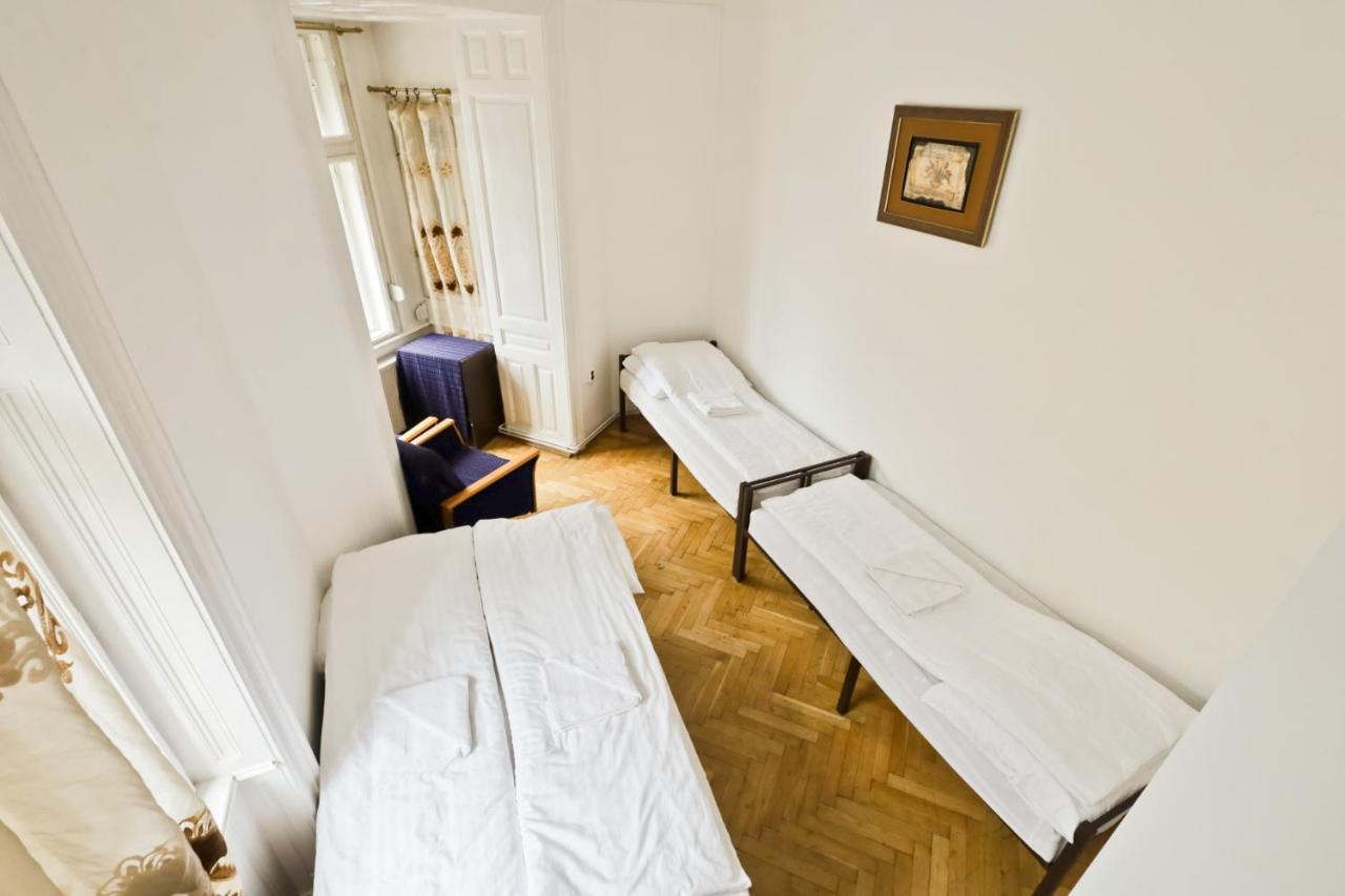 Center Apartment 5 Private Room For 19 People Budapest Eksteriør billede