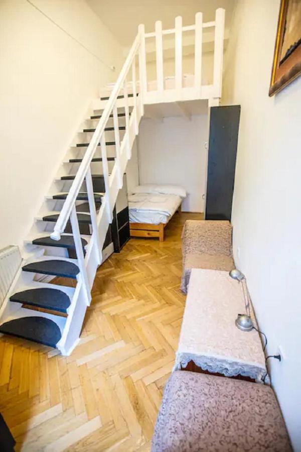 Center Apartment 5 Private Room For 19 People Budapest Eksteriør billede